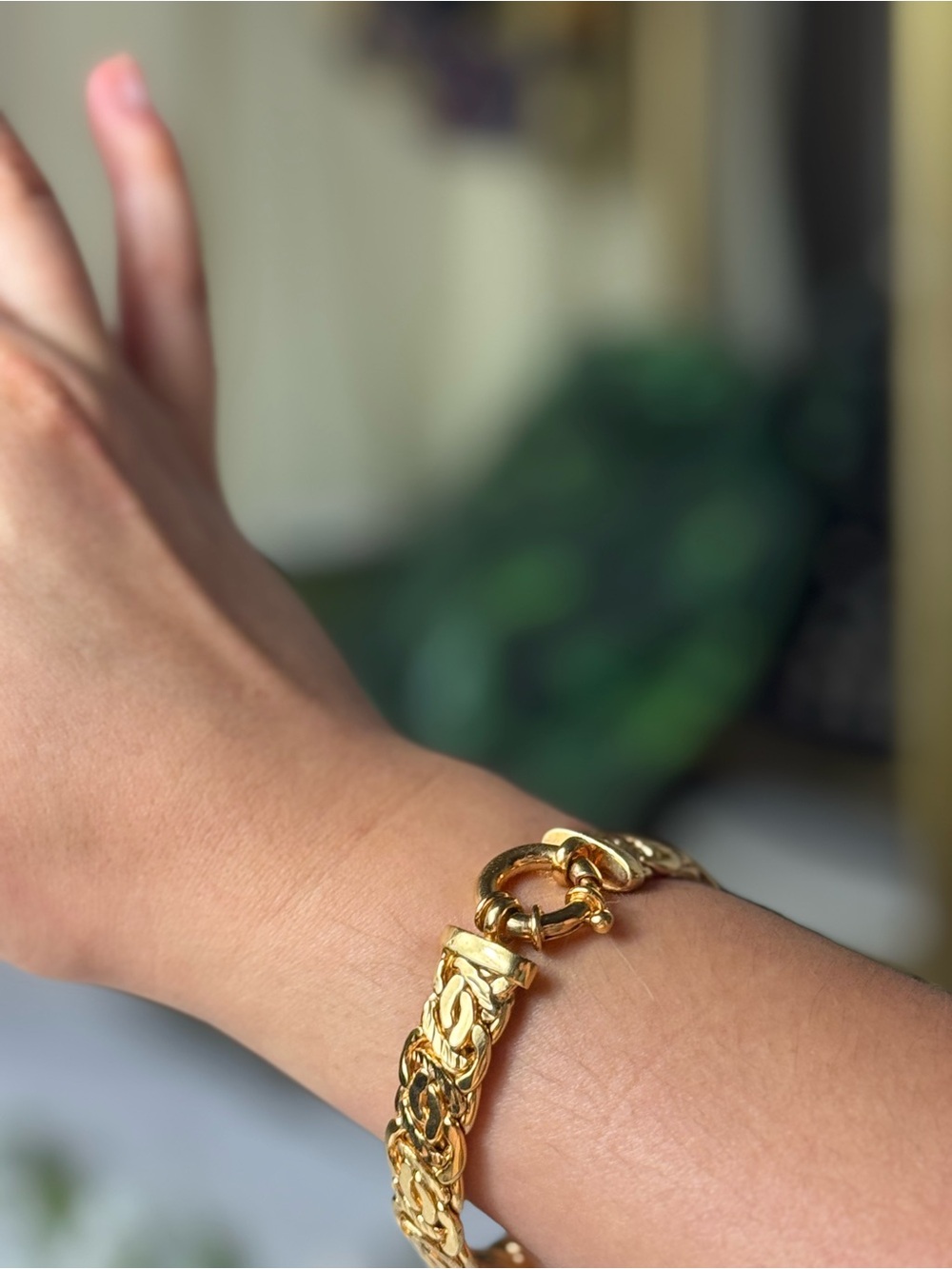 Vintage OTC 18KT Italian Gold Plated Women's Linked Chain Bracelet Toggle Clasp - Picture 2 of 16